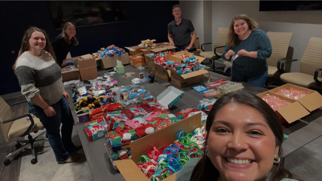 Spreading Holiday Cheer: Blessings in a Backpack Delivers Hope to Fort Wayne Students